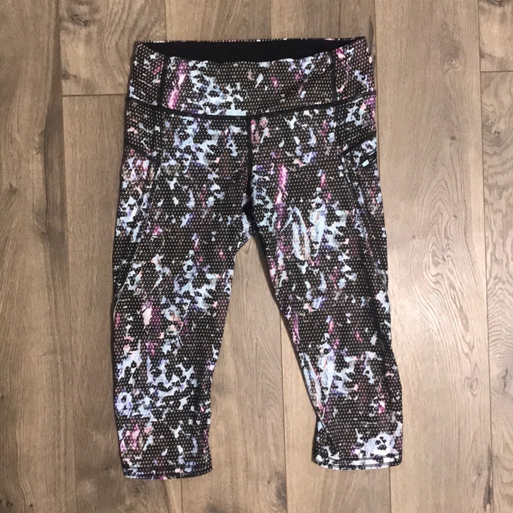 Size 6 Cropped Lululemon Leggings